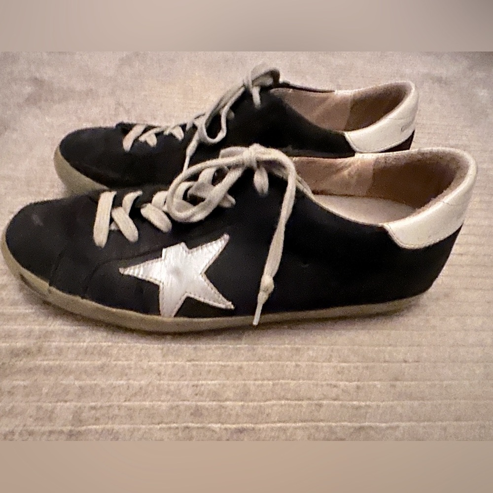 Golden Goose Women’s Navy Blue Suede Sneakers size 40